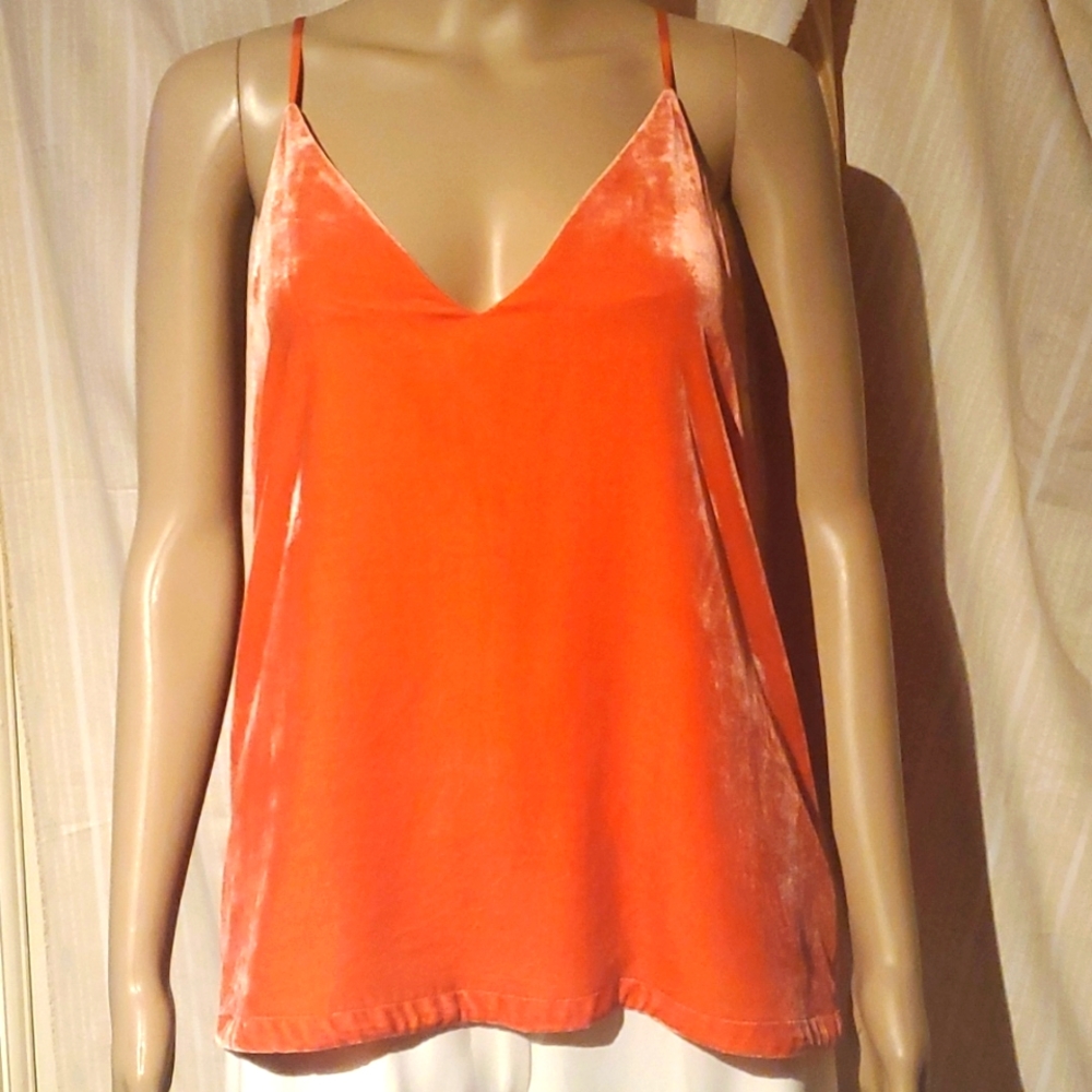 Vibrant BCBG Tank....NWT